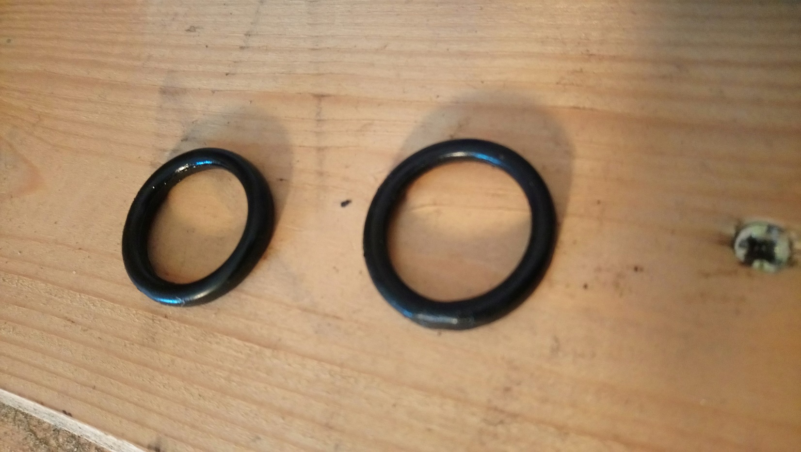 Attached picture 370462-O-Ring.jpg